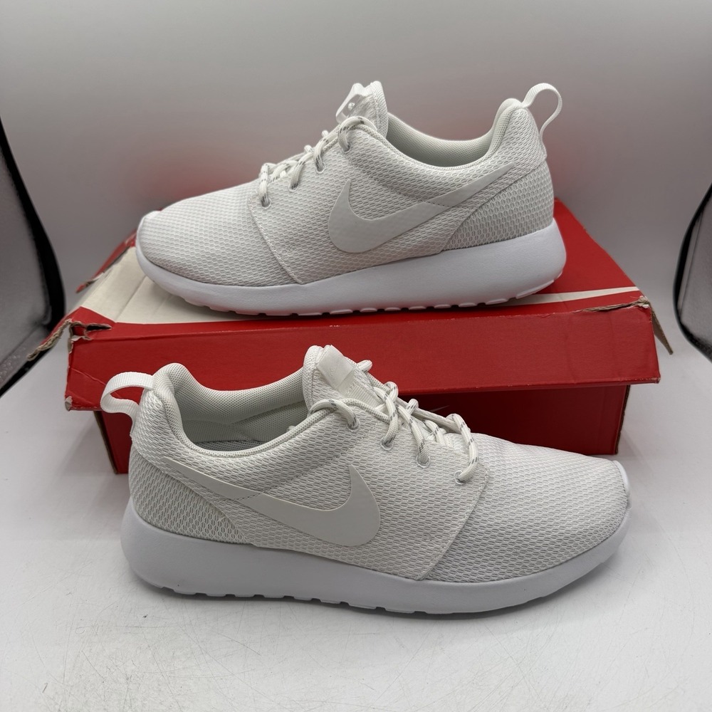 Nike Roshe One Running Shoes Womens Sz 8 White/White Sneakers 511882-111